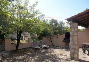 In Balazuc (classified village): 4 p gite + swimming pool and river!