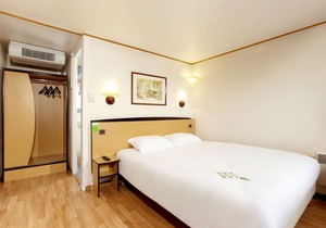 Kyriad Direct Evreux