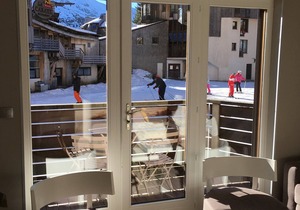 Luxurious Apartment with Sauna, Jacuzzi, and Central Location in Avoriaz - Sleeps 8