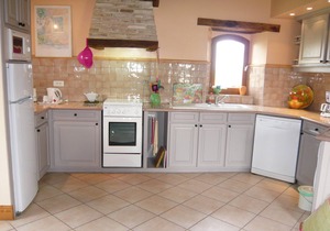 luxury gite for couples, no children. Peace, great views, large pool and spa.