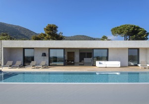 Magnificent villa with breathtaking views of Palombaggia beach Private sea access
