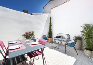 Maison de charme rénovée avec cour au centre du village - Les Portes-en-Ré - FR-1-434-98