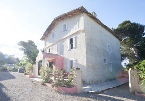 Maison de Maître for 10 people in the heart of the vineyard