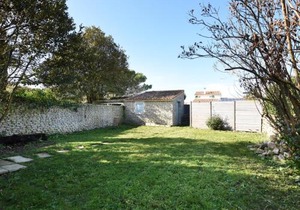 Maison de charme, grand jardin, à 400 m de la plage et proche centre village, 4 chambres, 6 pers. - FR-1-258-13