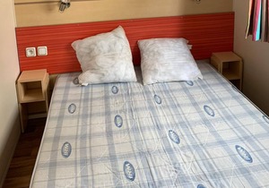 MOBILE HOME 5 PEOPLE CAMPING LE CLOS COTTET ANGLES SOLD
