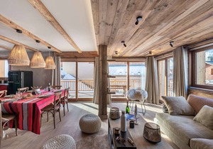 Modern Ski Apartment Near Les Menuires Lifts