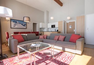 Modern 5-room apartment with pool, spa, gym, parking in Arcs 1800