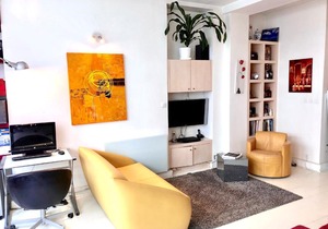 Modern Design Loft Apartment, Steps to Notre Dame