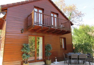 Nice chalet in the woods of the beautiful Dordogne