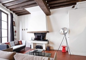 Parisian Apartment With Terrace in Saint Michel-Notre Dame