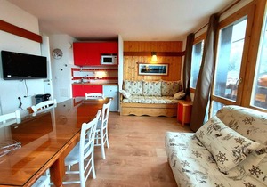 Plagne 1800 - Cozy 1BR Apartment with Balcony, Ski Locker, Parking, Near Shops