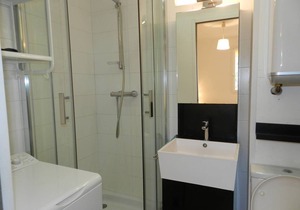 PROMO -15% until end of July. 2 rooms air-conditioned 4 pers. La Favière