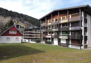 Renovated T3 Apartment in Village Center – Sleeps 6, Close to Shops and Ski Slopes
