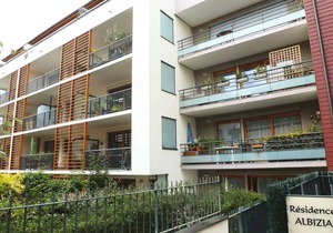 Residence L'albizia - Very nice with its beautiful hyper center terrace!