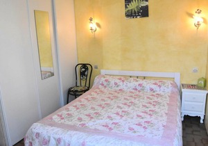 Residence La GrifoulliÈre - Houses & Villas for 8 People