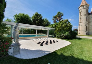 ROOMS, Bordeaux region, wine route, baths, cures.