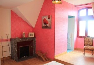 ROOMS, Bordeaux region, wine route, baths, cures.