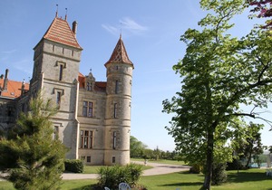 ROOMS, Bordeaux region, wine route, baths, cures.
