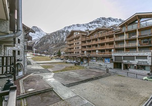 Ski-in/ski-out apartment in Val d'Isère center, up to 6 people, WIFI
