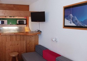 Ski-in/ski-out & foot of the slopes, 8th floor, view mountain, balcony, tv, 42m², Les Arcs