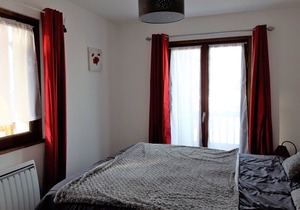 Spacious 3* Apt in Chalet, Village Center, Near Shops & 200m from Slopes - "Comfortable" Range