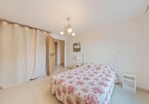 Spacious Villa in Tavernes with Private Pool