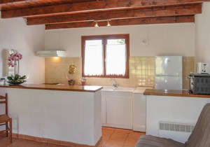 Spend your vacation in this welcoming cottage just 3 km from the gorges of the Ardèche.