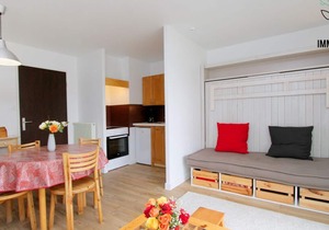STUDIO 30 m2 BALCONY FULL SOUTH 50 METRE OF GATHERINGS ESF
