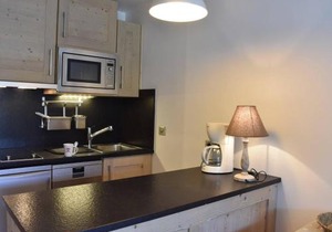Studio pour 4 personnes à Méribel - Centre avec balcon et parking privé - FR-1-180-206
