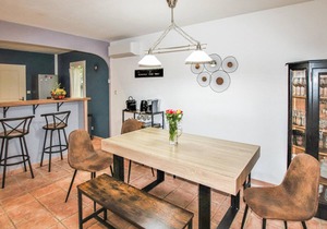 Stunning home in Montélimar