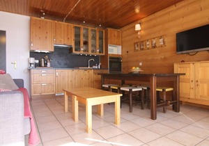 Stunning Ski-In/Ski-Out Studio for 4 with South-Facing Balcony in Alpe d'Huez