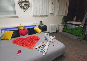 Suite Jacuzzi Privatif Plage Des Catalans