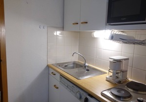 Sunny Apartment for 4 with Balcony, Close to Slopes in Beaufort