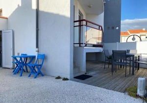 Superbe appartement à La Chaume, proche mer, avec balcon, terrasse, parking et coin nuit - FR-1-422-33