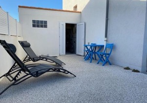 Superbe appartement à La Chaume, proche mer, avec balcon, terrasse, parking et coin nuit - FR-1-422-33