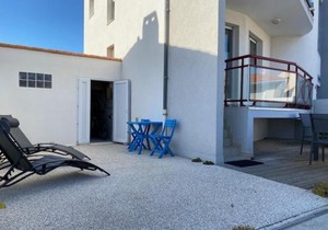 Superbe appartement à La Chaume, proche mer, avec balcon, terrasse, parking et coin nuit - FR-1-422-33