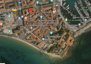 T2 apartment ultra center old town Ajaccio