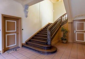 Travel Homes - The Invitation, Ideal Little Venice