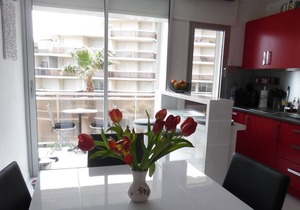 Two-room apartment nine sea view Sun Blue