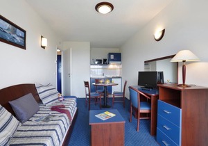Wifi, 100m from resort center, fitness, terrace, balcony, tv, ski locker, 27m², Pyrénées 2000