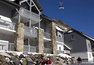 Wifi, 300m from ski slopes, fitness, swimming pool, terrace, tv, ski locker, 44m², Barèges/La Mongie