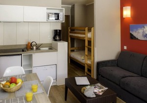 Wifi, 50m from shops, fitness, swimming pool, balcony, tv, ski locker, 20m², Isola 2000