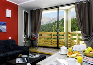 Wifi, 50m from shops, fitness, swimming pool, tv, ski locker, 40m², Isola 2000
