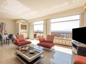 La Maison De Protis | Hotel-de-Ville