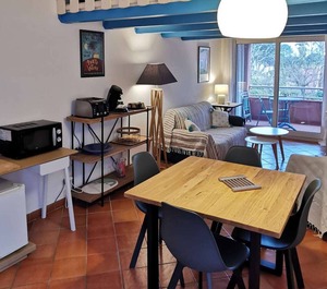 Borgo Persons 
