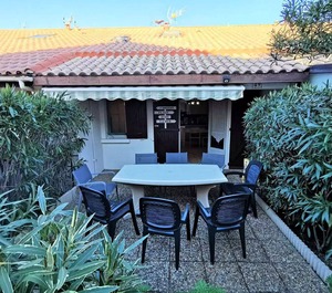 Résidence Village Merlin Maisons Villas Pour Personnes 