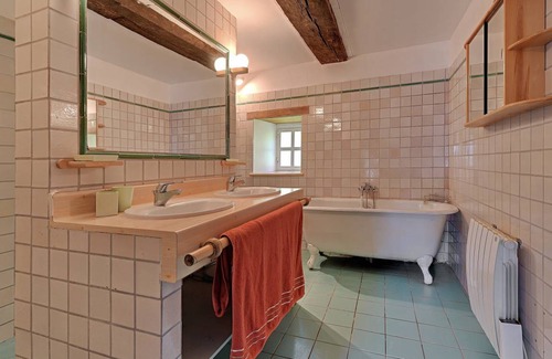 Saint-Germain-d'Anxure House | 100 m² House ∙ 3 bedrooms ∙ 6 guests