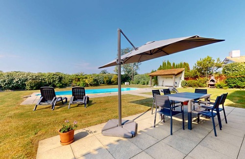 L'Aiguillon-sur-Vie Villa | 100 m² Villa ∙ 4 bedrooms ∙ 8 guests