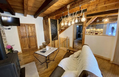 Villaniere House | 100 m² Gîte ∙ 2 bedrooms ∙ 4 guests