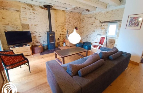 Gigouzac House | 100 m² Gîte ∙ 3 bedrooms ∙ 6 guests